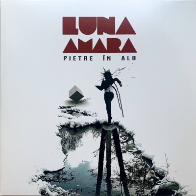 Luna Amară - Pietre În Alb