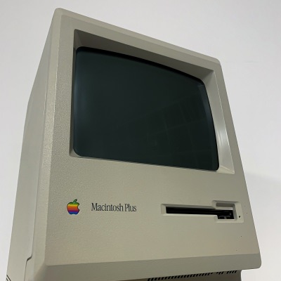 Retro Computer: Apple Macintosh Plus (1986) with Rodime Hard Disk 20 (1985)