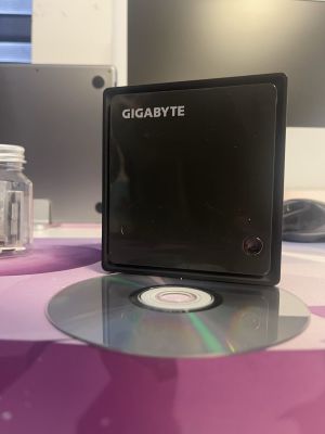 Gigabyte Brix GB-BXBT-2807