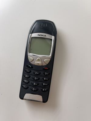 Nokia 6210