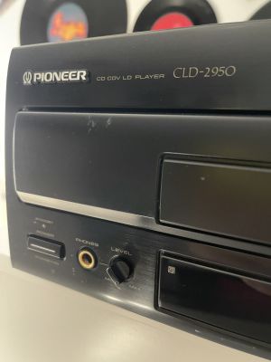 Pioneer CLD-2950 LaserDisc Player