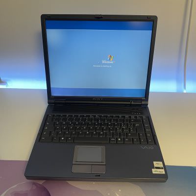 Retro Laptop: Sony Vaio - VGN-9K2M (2003)